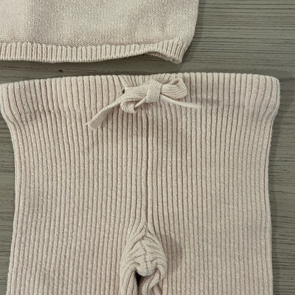 EUC ruffle shoulder sweater and pants set - Picture 4 of 6